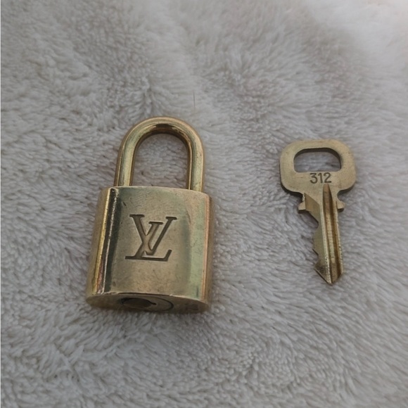 Louis Vuitton lock and key #312 - Picture 1 of 2